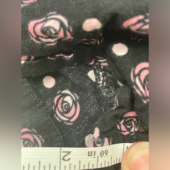 Betty Boop two Piece Pyjama Set in Size XS (Top) & Small (Shorts). - Picture 15 of 16